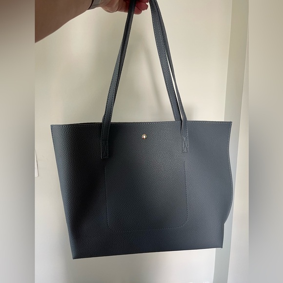 Pair of Orange and Gray/Blue Vegan Leather Tote Bags with Tassel - Picture 9 of 12